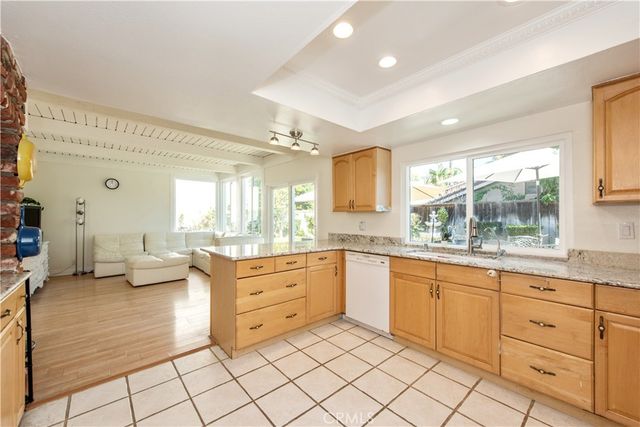 17682 Cassia Tree, Irvine, CA 92612