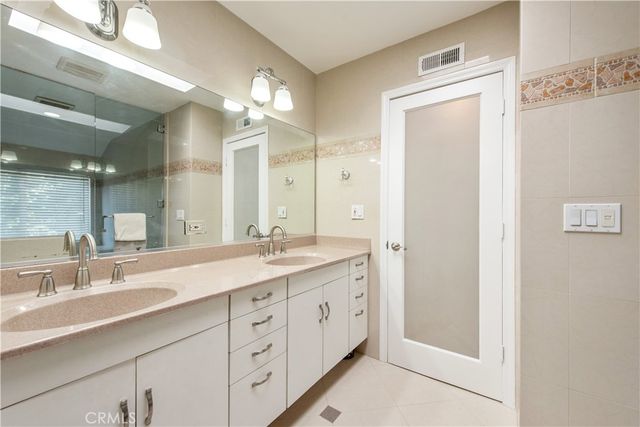 17682 Cassia Tree, Irvine, CA 92612