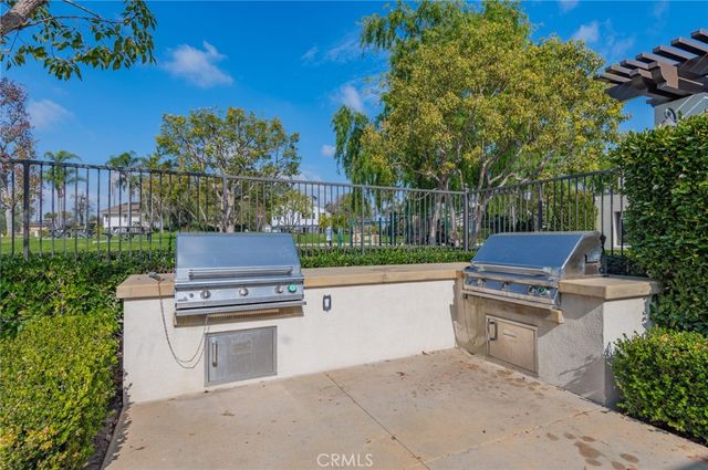 17682 Cassia Tree, Irvine, CA 92612