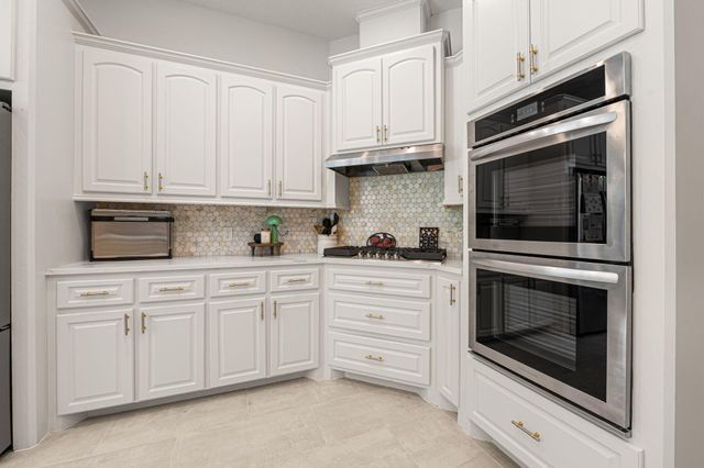 11357 Lake Oak Drive, Montgomery, TX 77356