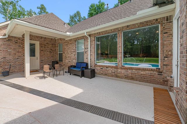 11357 Lake Oak Drive, Montgomery, TX 77356