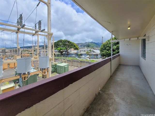 526 N School Street 307, Honolulu, HI 96817
