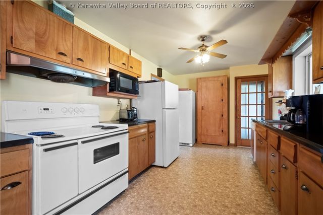 5311 Koontz Drive, Cross Lanes, WV 25313