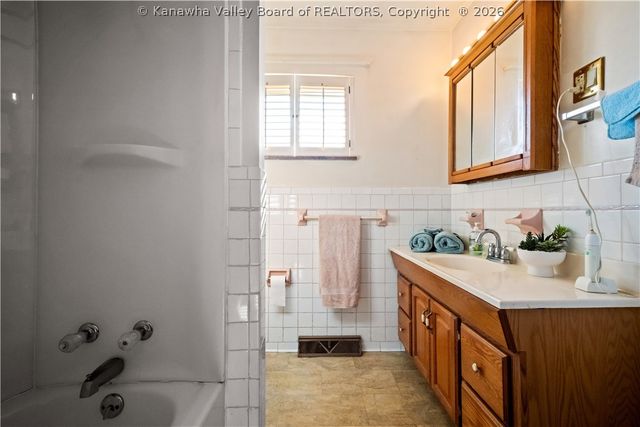5311 Koontz Drive, Cross Lanes, WV 25313