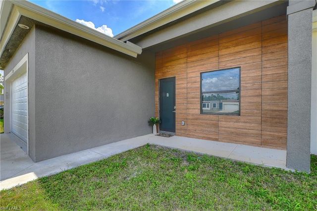 133 Greenbriar BLVD, Lehigh Acres, FL 33972