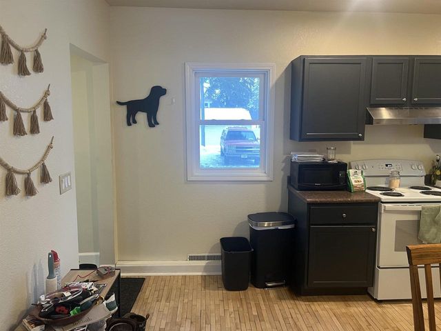 325 WASHINGTON AVENUE, Stevens Point, WI 54481