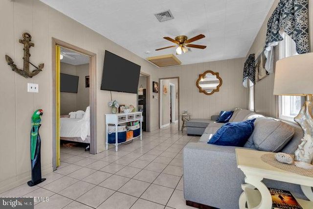 319 MONMOUTH AVE, Ocean Gate, NJ 08740