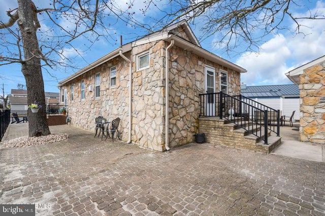 319 MONMOUTH AVE, Ocean Gate, NJ 08740