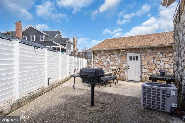 319 MONMOUTH AVE, Ocean Gate, NJ 08740