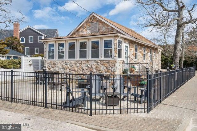319 MONMOUTH AVE, Ocean Gate, NJ 08740