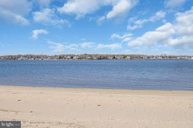 319 MONMOUTH AVE, Ocean Gate, NJ 08740