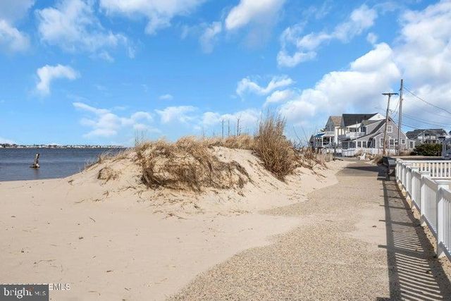 319 MONMOUTH AVE, Ocean Gate, NJ 08740