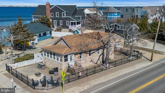 319 MONMOUTH AVE, Ocean Gate, NJ 08740