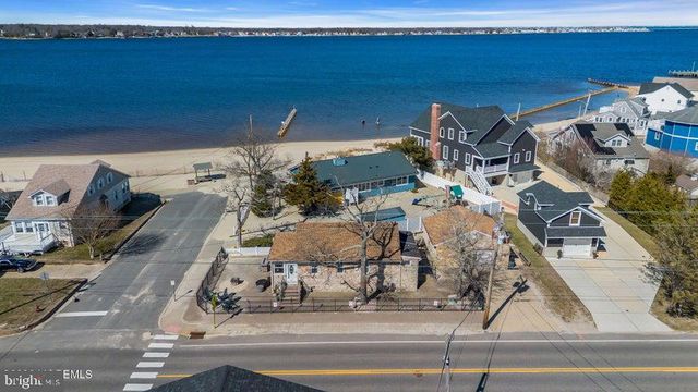 319 MONMOUTH AVE, Ocean Gate, NJ 08740