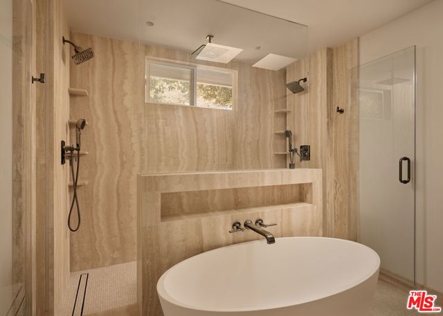 8593 Hollywood Boulevard, Los Angeles, CA 90069