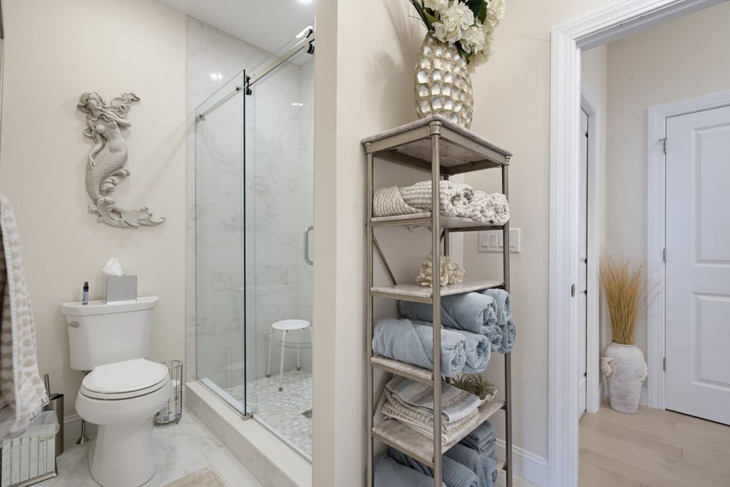 Image 23 of property listing at 6 Rose Fountain Lane # 31, Hampton, NH 03842