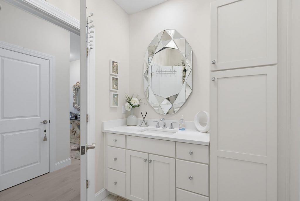 Image 24 of property listing at 6 Rose Fountain Lane # 31, Hampton, NH 03842