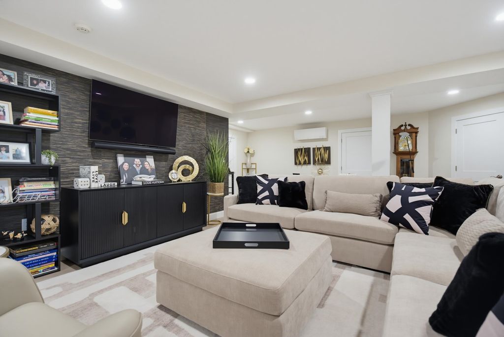 Image 36 of property listing at 6 Rose Fountain Lane # 31, Hampton, NH 03842