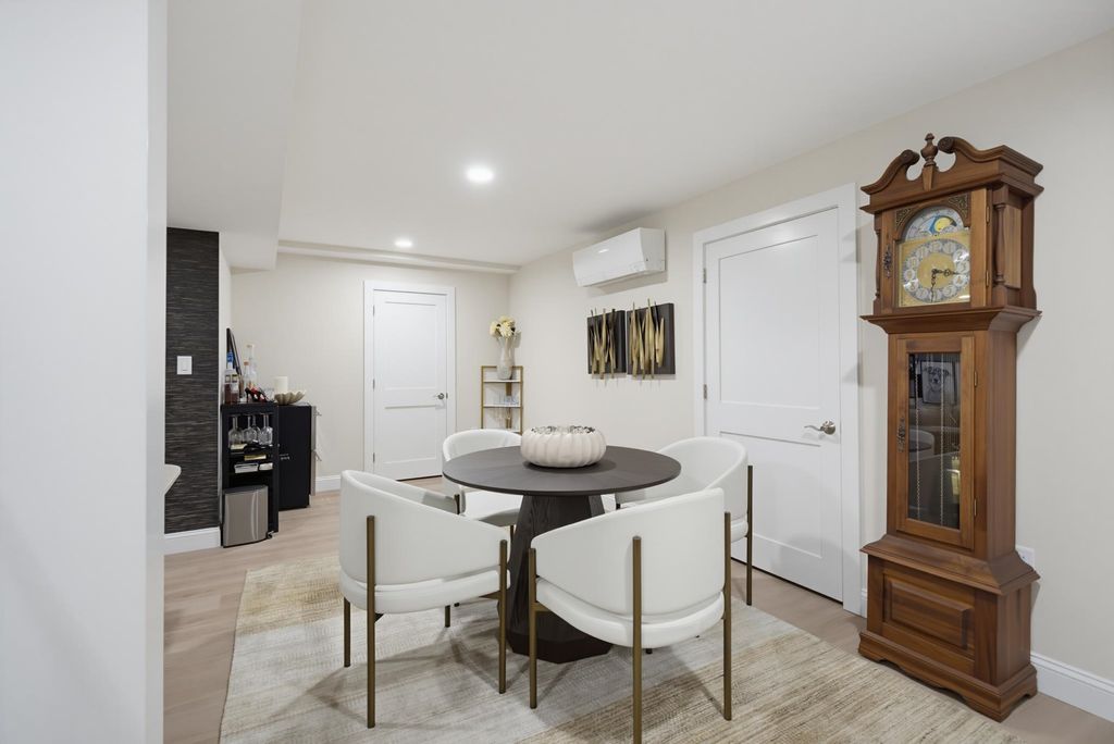 Image 37 of property listing at 6 Rose Fountain Lane # 31, Hampton, NH 03842