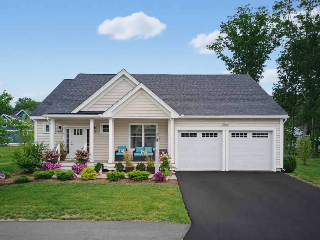 Image 60 of property listing at 6 Rose Fountain Lane # 31, Hampton, NH 03842