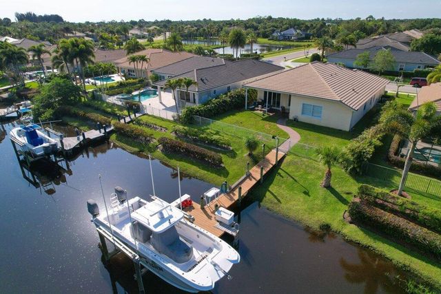 479 SW Lost River Road, Stuart, FL 34997