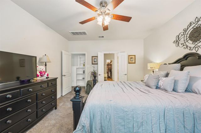 3 Maple Mill Court, Conroe, TX 77301
