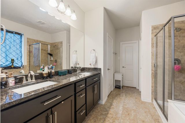 3 Maple Mill Court, Conroe, TX 77301
