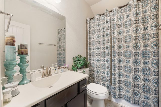 3 Maple Mill Court, Conroe, TX 77301