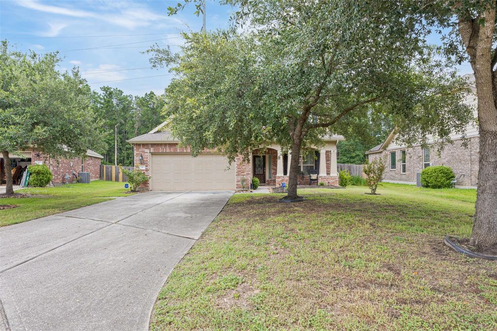 3 Maple Mill Court, Conroe, TX 77301
