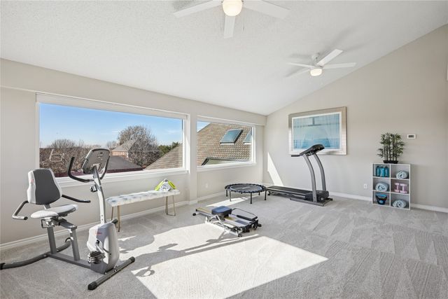 209 Carriage Hill Lane, Heath, TX 75032