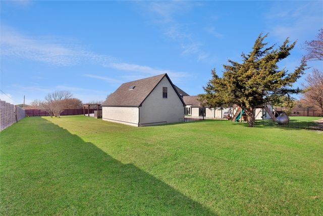 209 Carriage Hill Lane, Heath, TX 75032