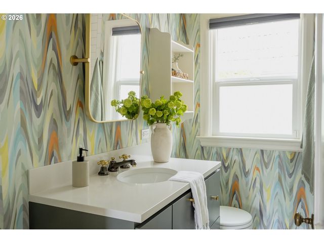 2115 Se 26TH Ave, Portland, OR 97214