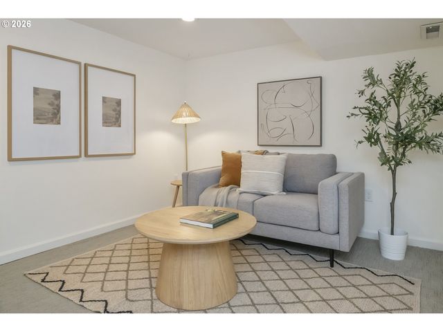 2115 Se 26TH Ave, Portland, OR 97214