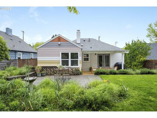 2115 Se 26TH Ave, Portland, OR 97214