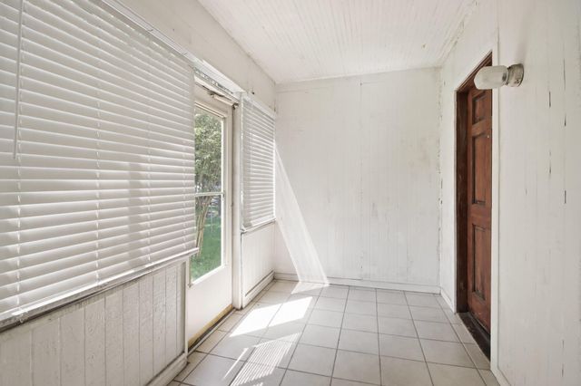 3222 Illinois Street, Baytown, TX 77520