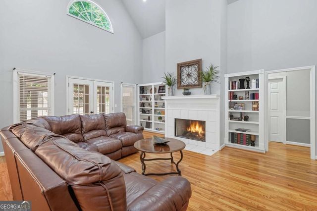 5090 Eubanks Road, Woodstock, GA 30188