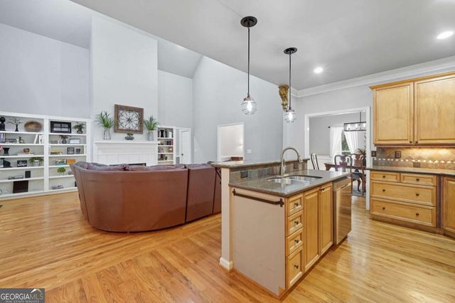 5090 Eubanks Road, Woodstock, GA 30188