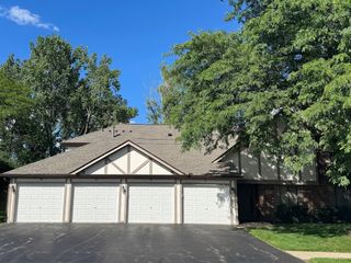 2249 N Enlund Drive 2, Palatine, IL 60074