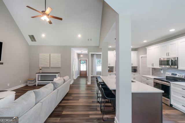 567 Kendrick Road, Zebulon, GA 30295