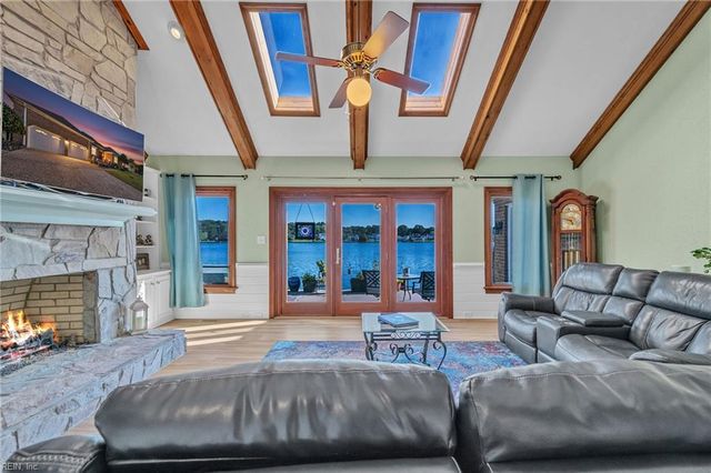 1213 Plantation Lakes CIR, Chesapeake, VA 23320