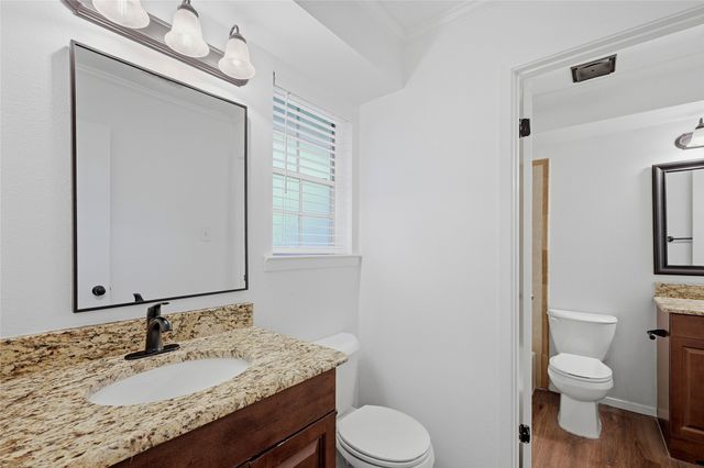 914 W Washington Street F, Sherman, TX 75092