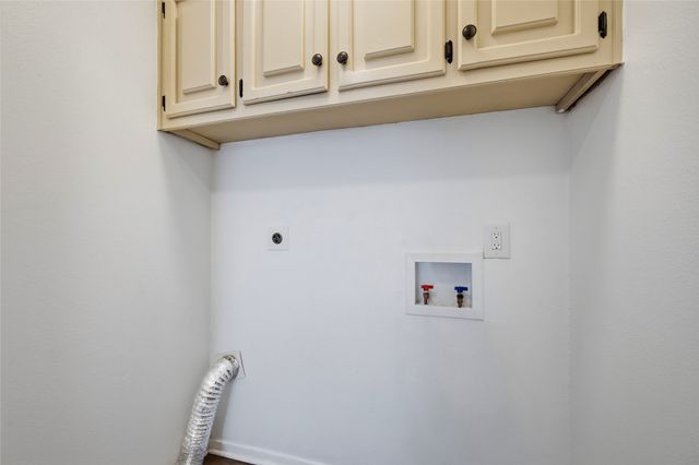 914 W Washington Street F, Sherman, TX 75092