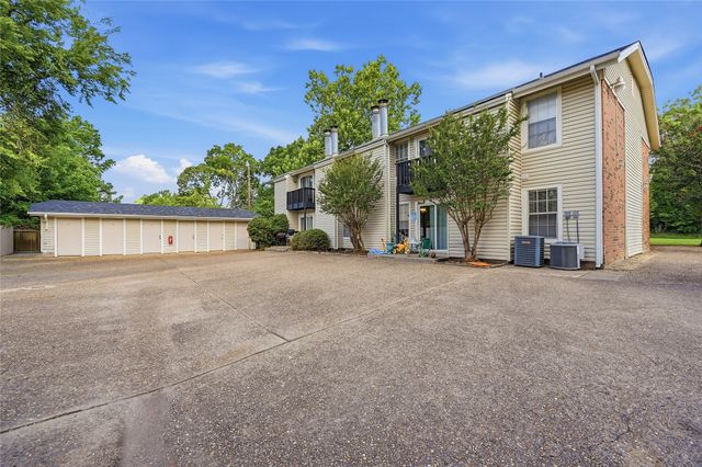 914 W Washington Street F, Sherman, TX 75092