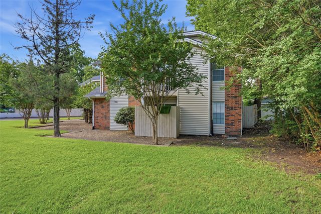 914 W Washington Street F, Sherman, TX 75092