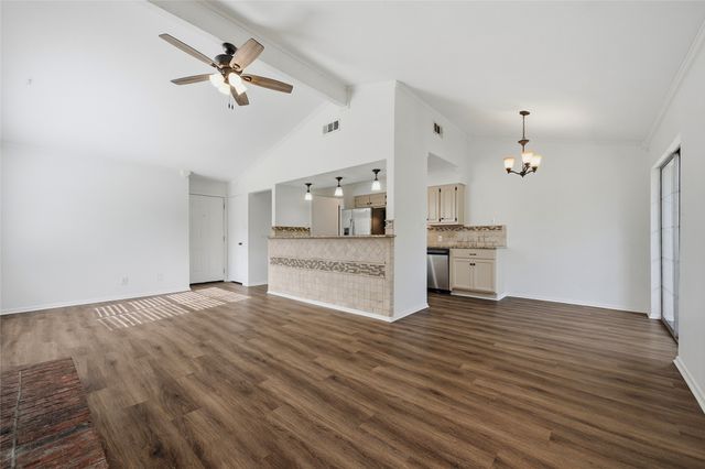 914 W Washington Street F, Sherman, TX 75092