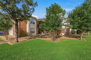 914 W Washington Street F, Sherman, TX 75092