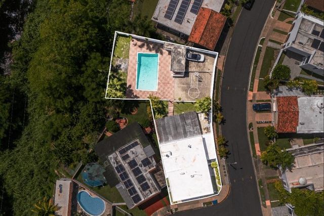 B-6 CALLE ARROYO URB EL REMANSO, San Juan, PR 00926