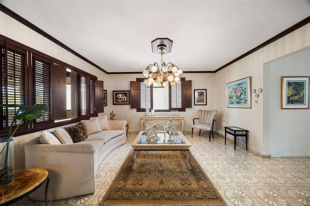 B-6 CALLE ARROYO URB EL REMANSO, San Juan, PR 00926