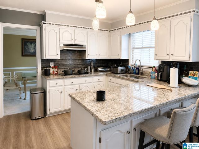 921 VILLAGE MILL ROAD, Birmingham, AL 35215