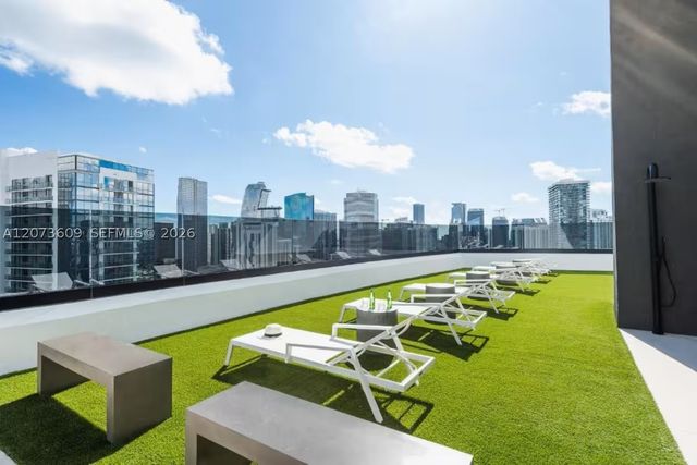 225 N Miami Ave 1407, Miami, FL 33128